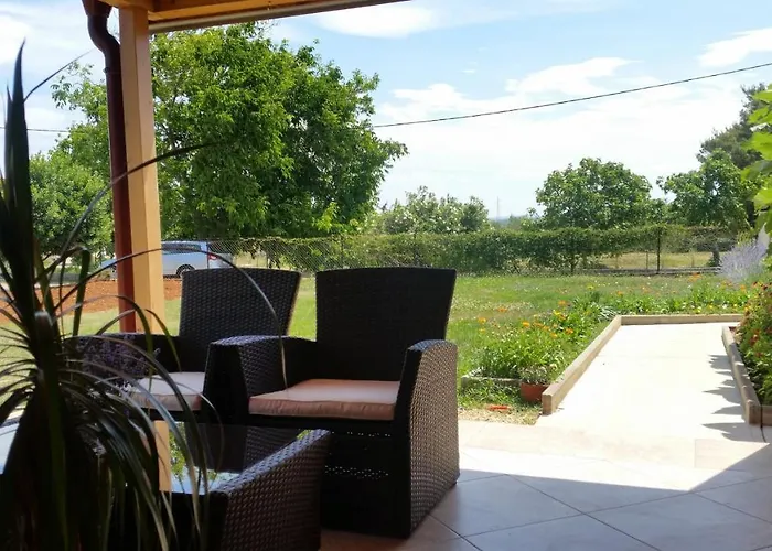 With A Parking Space Ninski Stanovi, Zadar - 14067 *